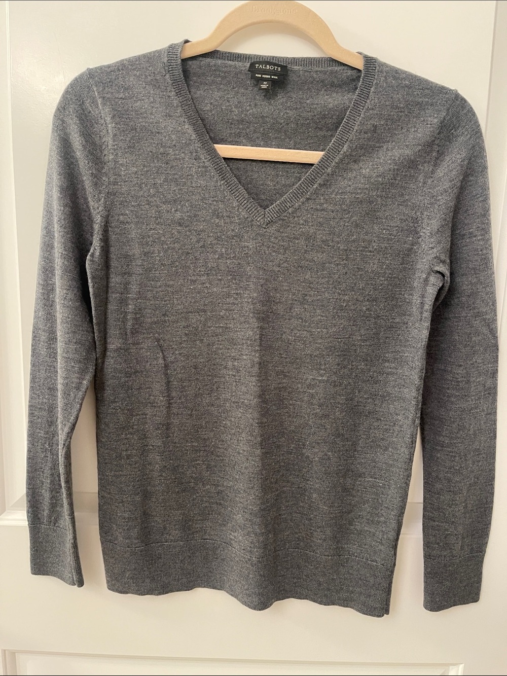 Talbots Womens V-Neck Merino Wool Sweater in Heather Gray